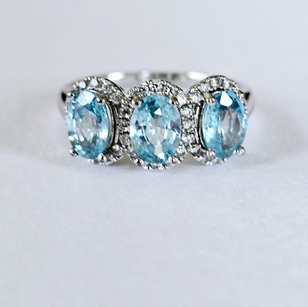 Beautiful Natural Swiss Blue Topaz Sterling Silver Rhodium Finish! Sz 8.5 Ring!